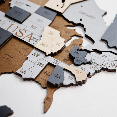 Premium Wanddekor 3D Weltkarte aus Holz in Deutsch mit Pins | Dunkelbraun - WOW WOOD