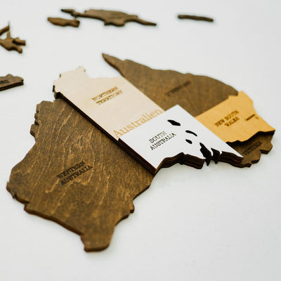 Premium Wanddekor 3D Weltkarte aus Holz in Deutsch mit Pins | Mehrfarbig - WOW WOOD